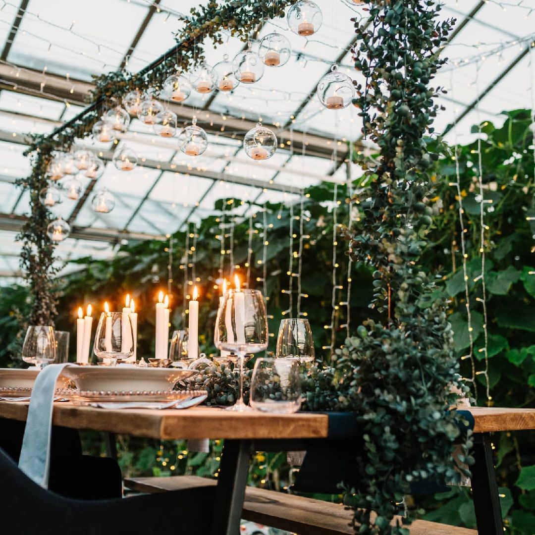 Table Arch